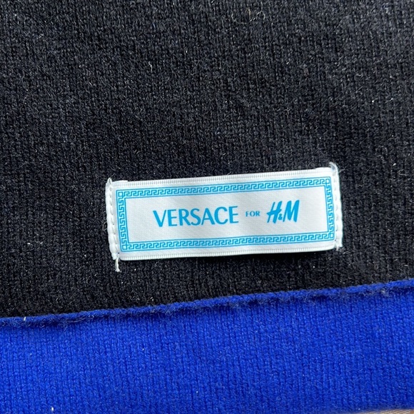 Versace for H&M Reversible Scarf - Picture 3 of 4